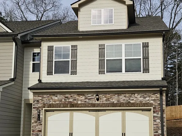 5645 Overview Dr, Flowery Branch, GA 30542