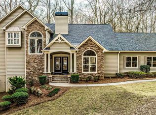 100 Handshaker Ct, Fayetteville, GA 30215