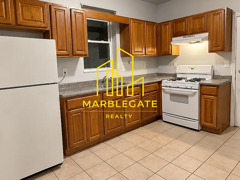 345 Sanford Ave #22R — Photo 1