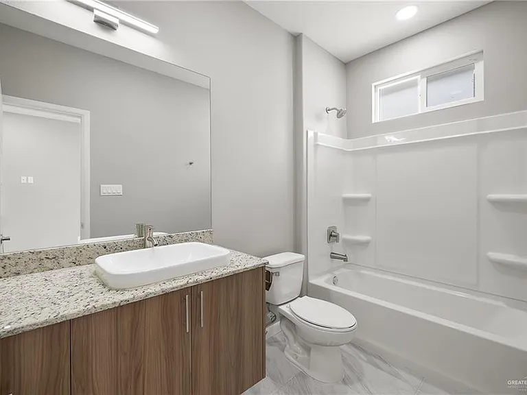 3912 Las Vistas Ln #1 — Photo 25