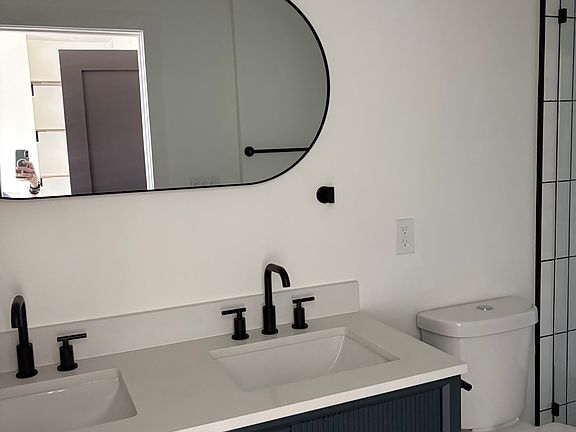 5th image of 2035 Forbes Ave #201M