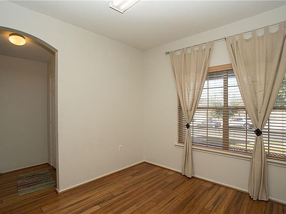 3rd image of 5825 Nelson Oaks Dr