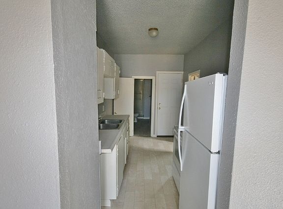 3rd image of 515 Wallace St #A