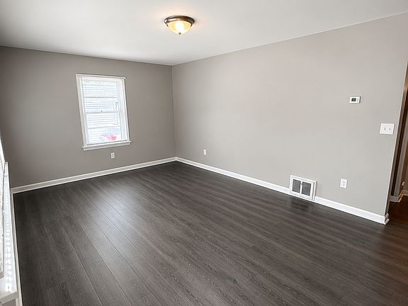 4th image of 24 Vierling Dr