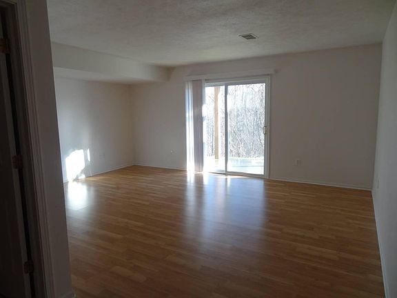 2nd image of 1764 Park Trl NE