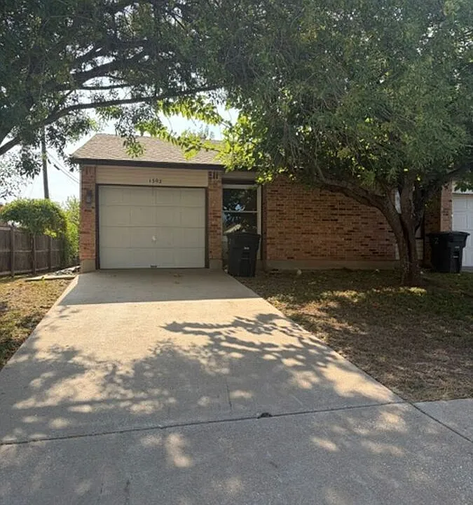 1302 Westway Dr