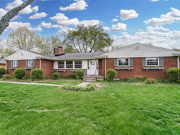 3rd image of 6098 Southampton Dr