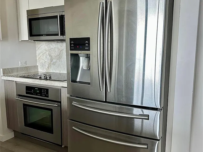 3301 NE 1st Ave #H1811 — Photo 4