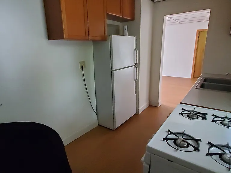 749 Union St #2 — Photo 10