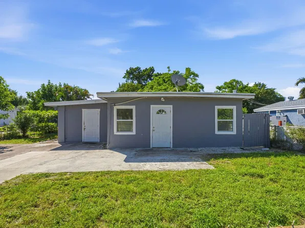 1064 HIGHVIEW Road, Lake Worth, FL 33462