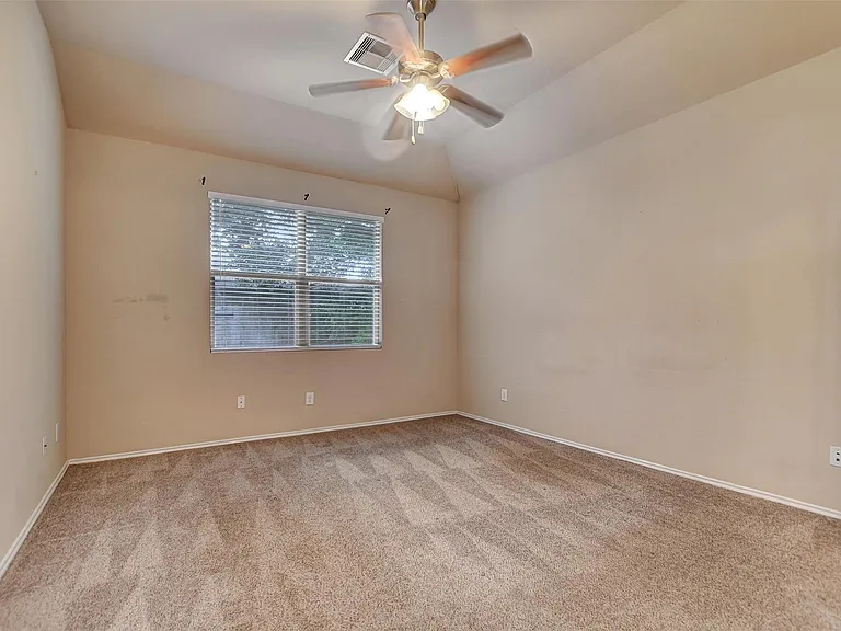 11426 Noble Ct — Photo 23