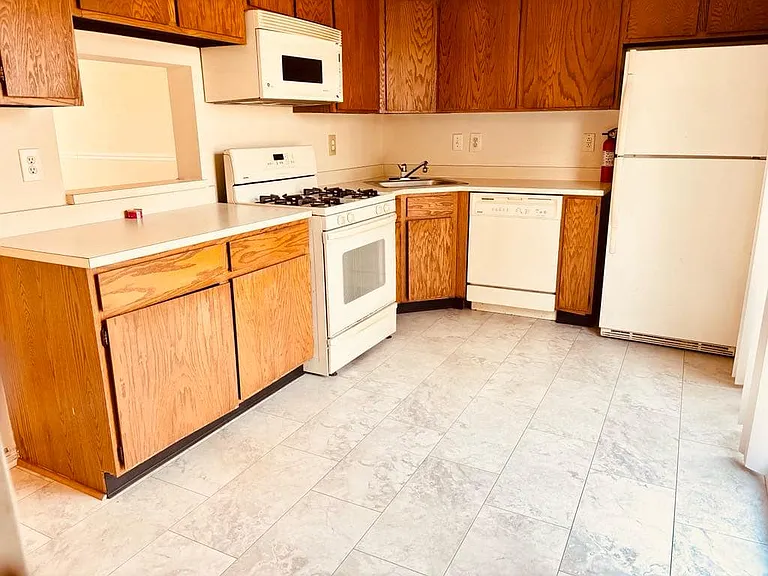 Kitchen 2