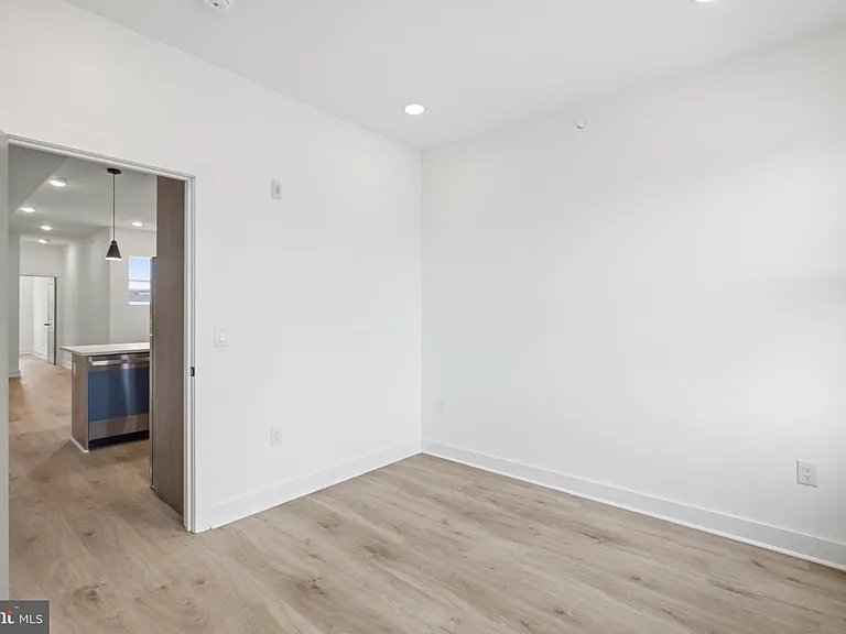 4312 Pennsgrove St #3 — Photo 5