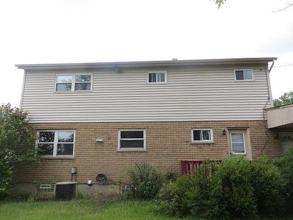 2nd image of 7101 Wyandotte Dr