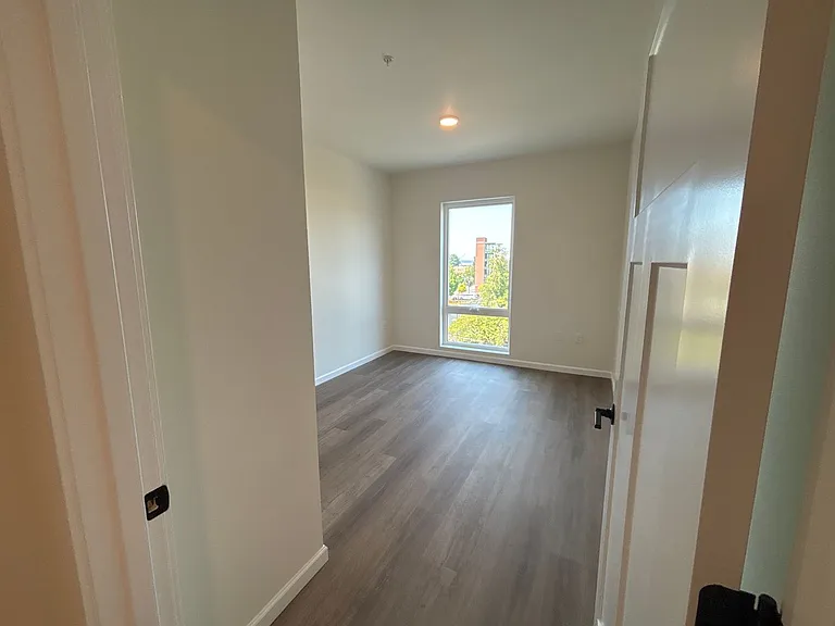 401 UNION — Photo 156