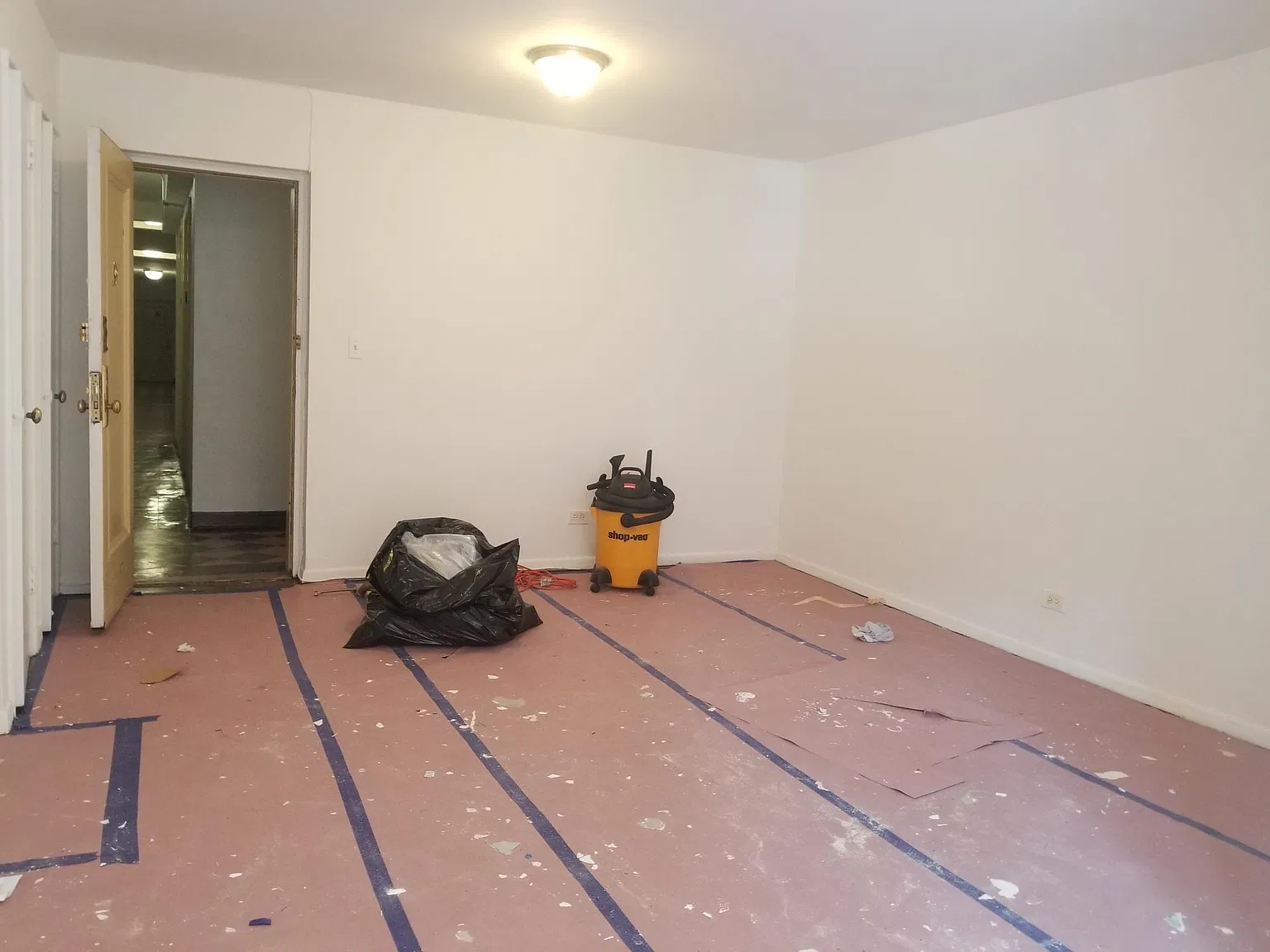 510 Riverdale Ave — Photo 2