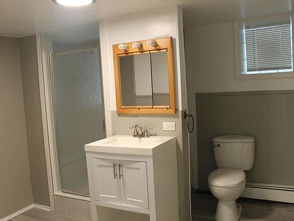 5th image of 3215 N Kilbourn Ave #G