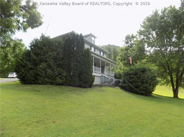 30 Straw Hat Cir, Kincaid, WV 25119