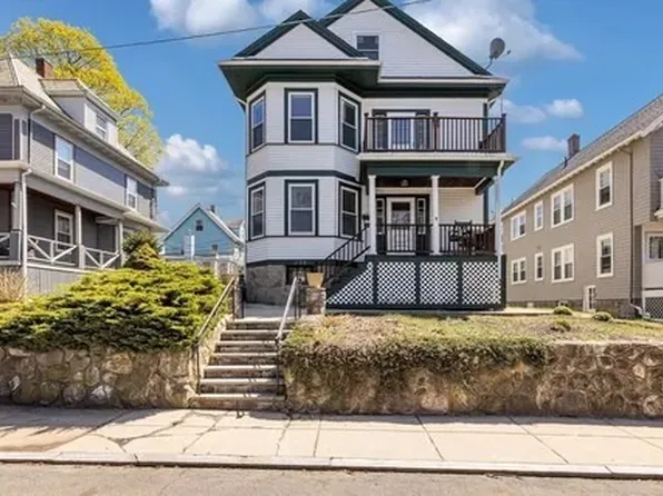 122 Aldrich St Floor 2, Roslindale, MA 02131