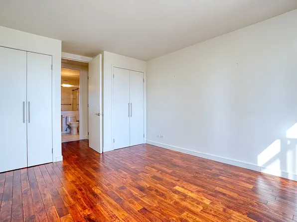 255 East 49th Street image 11 of 16