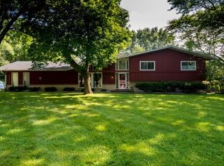 2105 Shafer Dr, Fitchburg, WI 53711
