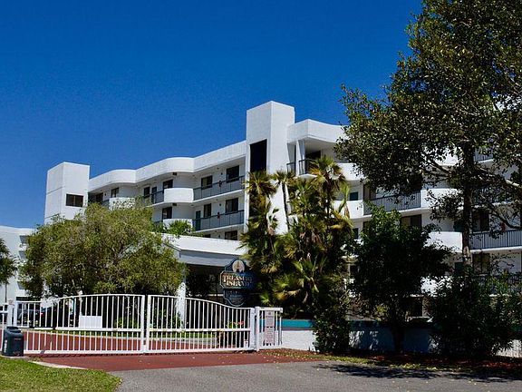 2nd image of 300 Columbia Dr APT 1205
