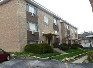 2031 W 111th St APT 2S, Chicago, IL 60643