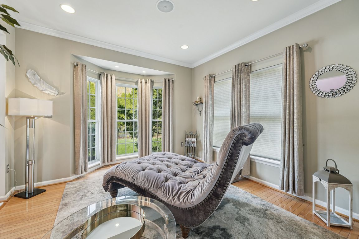 next background image