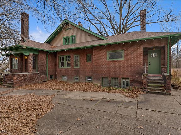 3rd image of 1650 5th Ave
