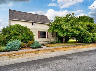 715 W Lincoln St, Mount Vernon, WA