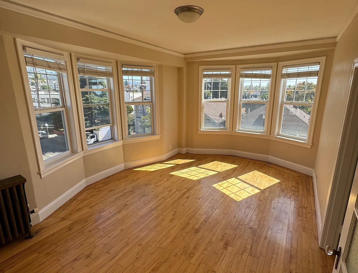 Picardo Arms Apartments — Photo 1
