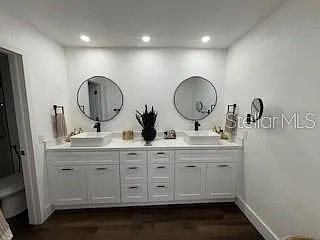1802 Los Alamos Dr — Photo 52
