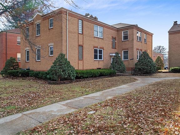 2nd image of 5848 Sunshine Dr #201