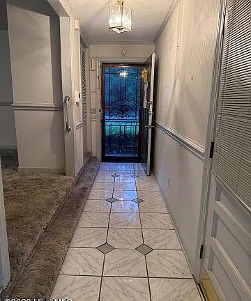 5th image of 604 Eleanor Street