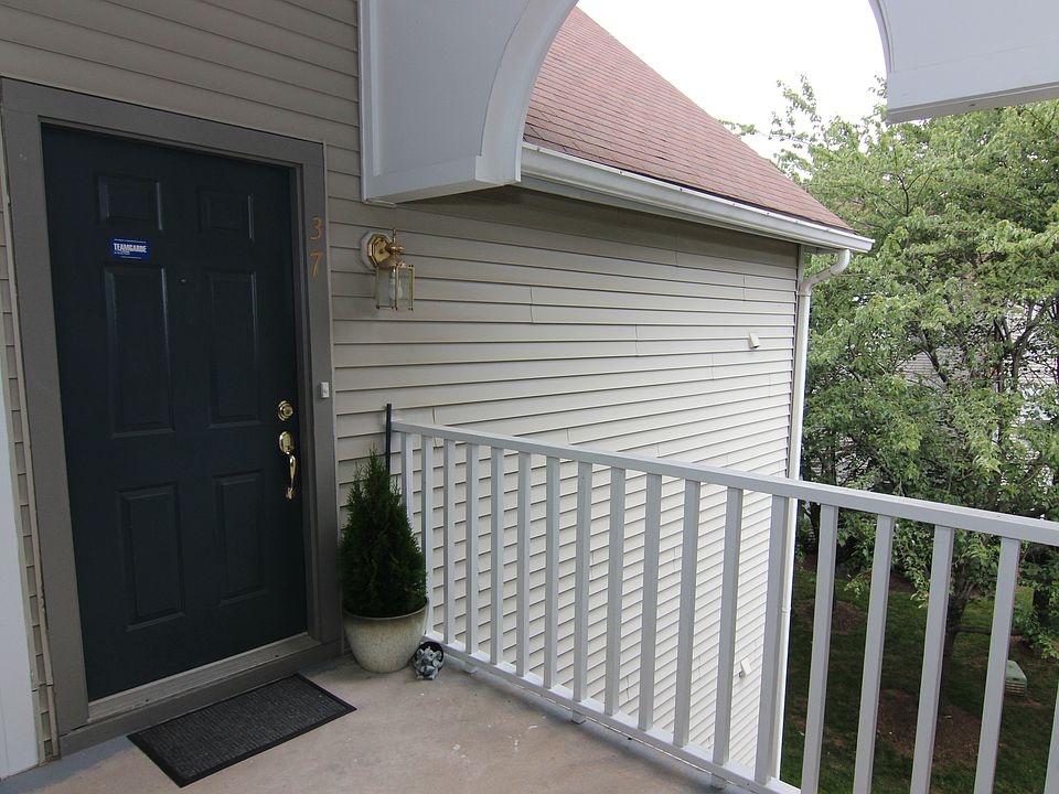 1st image of 5628 Willoughby Newton Dr Unit 37
