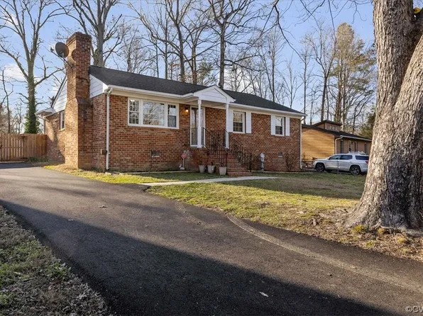 14206 Barberry Ct, Chester, VA 23836