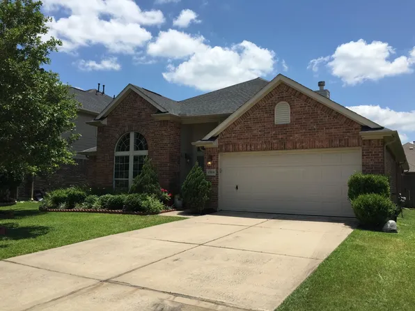 12814 Quail Creek Dr, Pearland, TX 77584