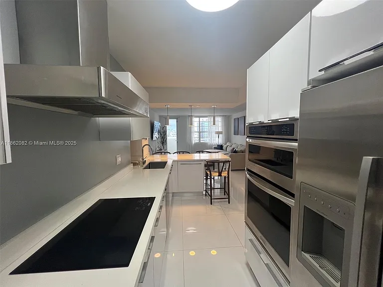 100 Lincoln Rd #1022 — Photo 14
