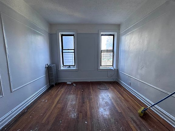 2nd image of 1077 New York Ave #4A