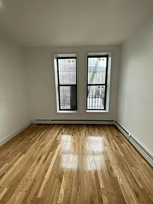 Rented by Hagstrom Management Inc | media 27