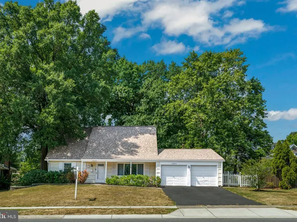 12403 Whitehall Dr, Bowie, MD 20715