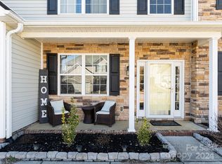 172 Roanoke Rd, Fletcher, NC 28732