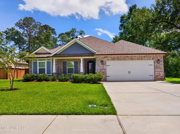 13509 Evergreen Dr, Gulfport, MS 39501
