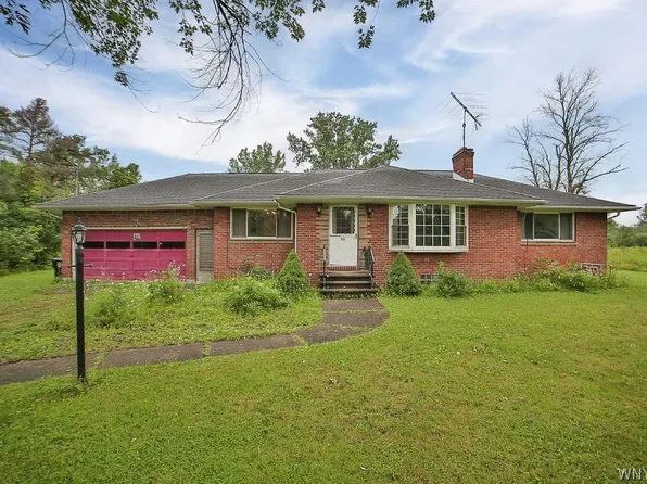 500 Hall Rd, Elma, NY 14059