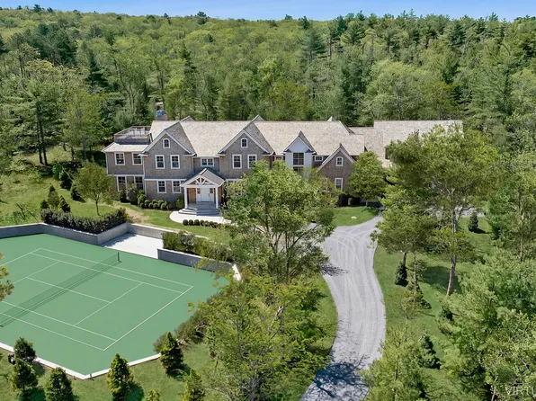 60 Two Holes Water Rd, East Hampton, NY 11937