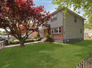 7504 164th St, Fresh Meadows, NY 11366