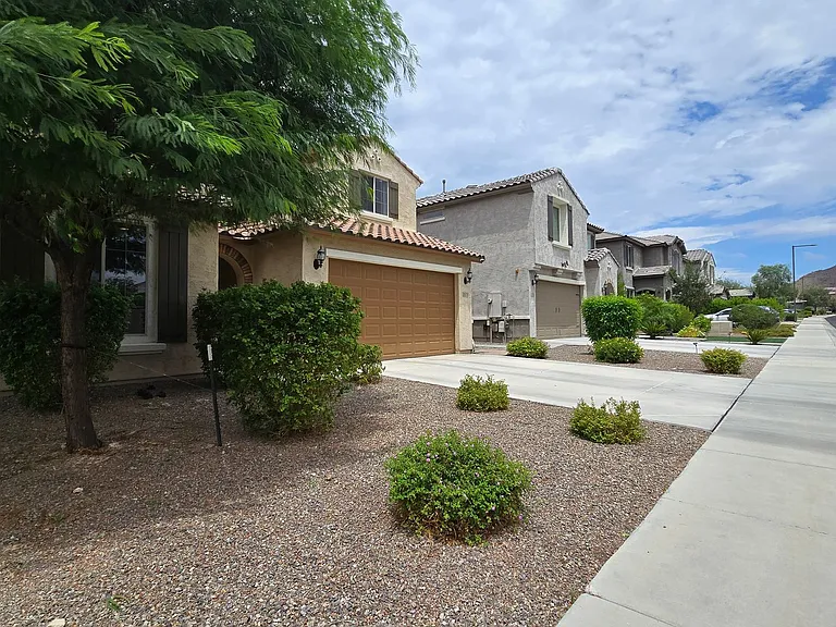 26770 N 71st Dr — Photo 3