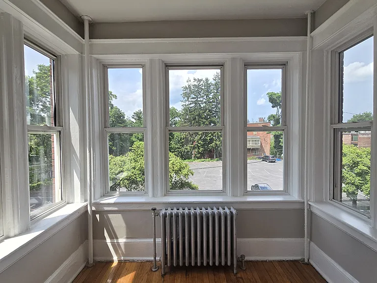 24 Barclay St #2D — Photo 9