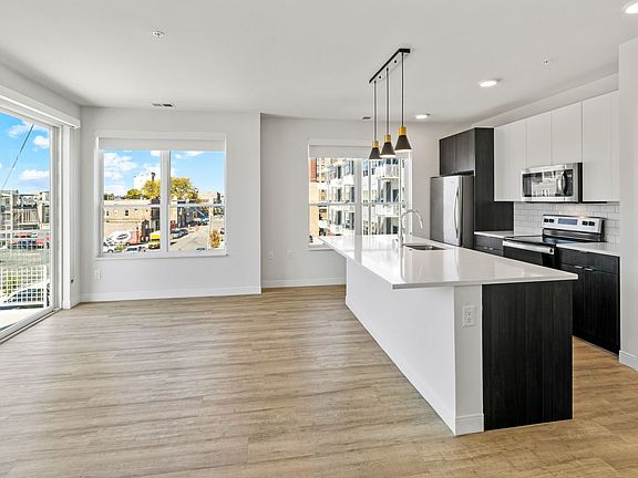 5th image of 5945 6th Ave #407