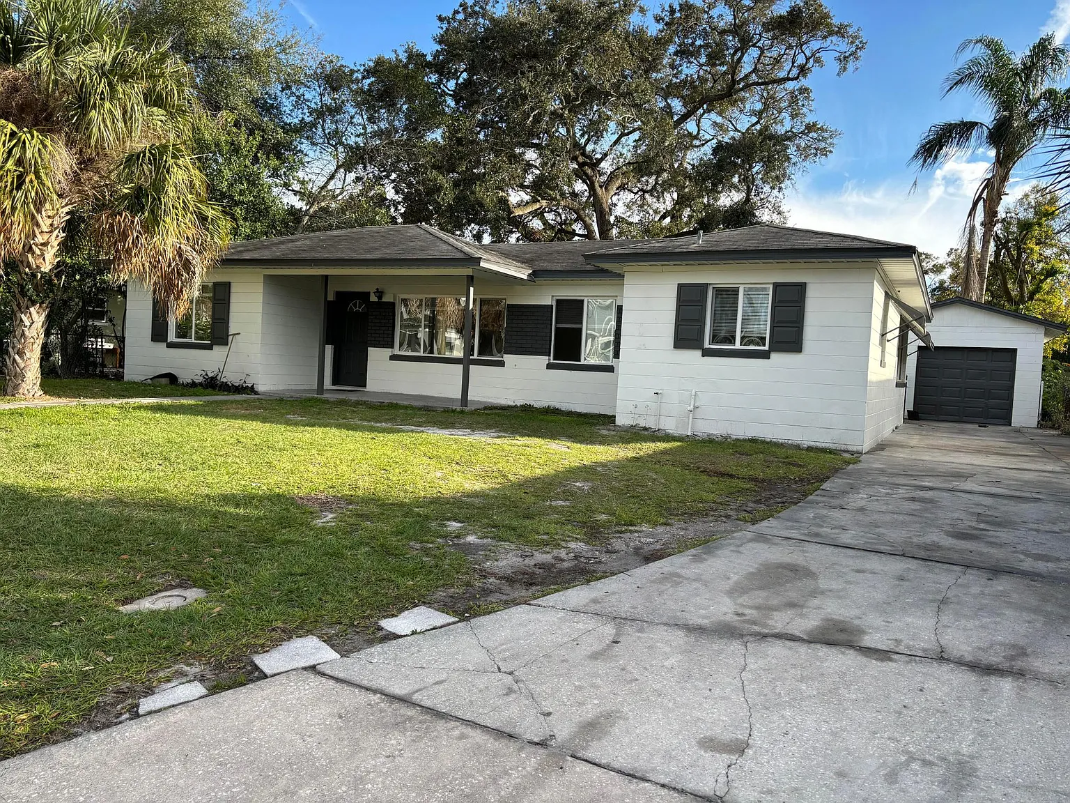 3 bed, 1652 sqft, $2,495 — Photo 2